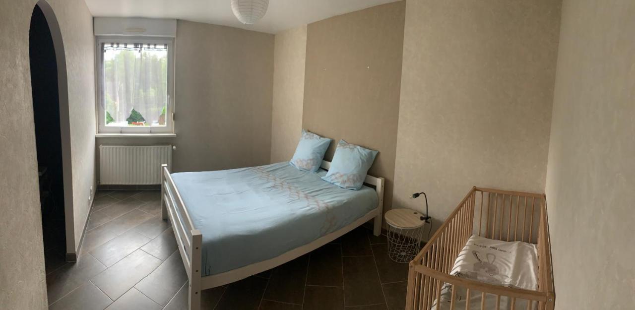 Le Meuble De Naya Apartment Saulcy-sur-Meurthe ภายนอก รูปภาพ